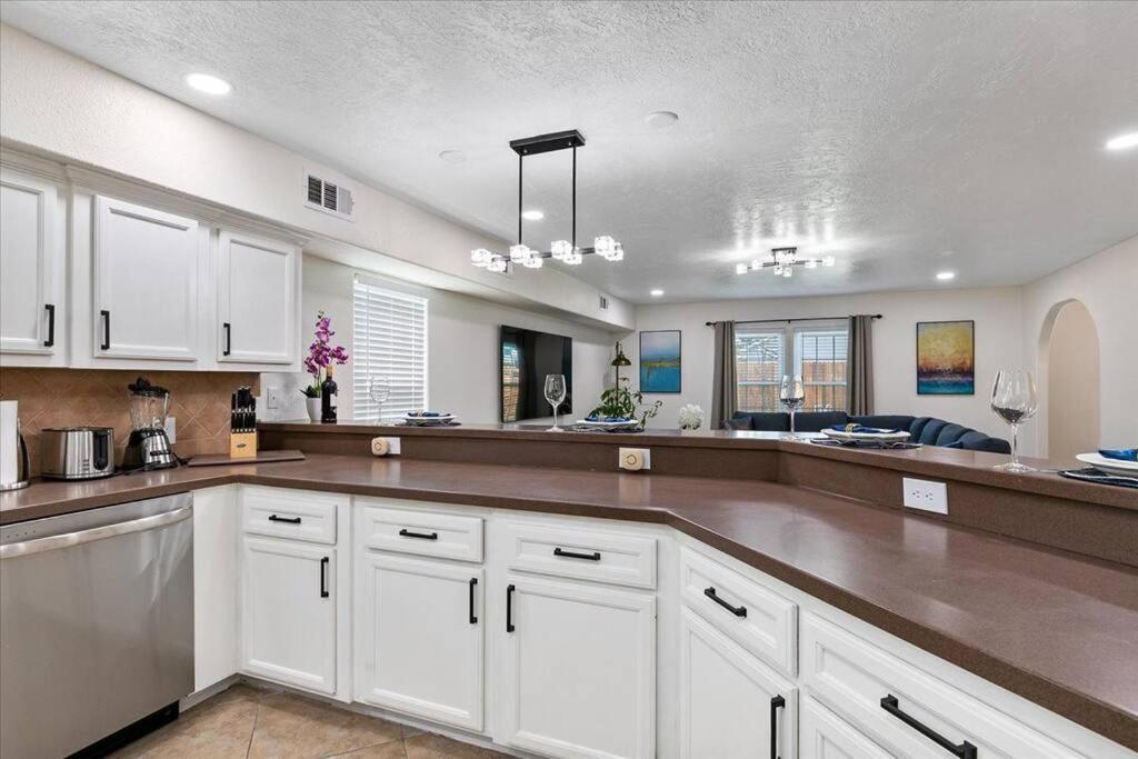 Lucky House - Tranquility In The Middle Of Houston - Tv In Every Room - 300 M2 Exteriör bild
