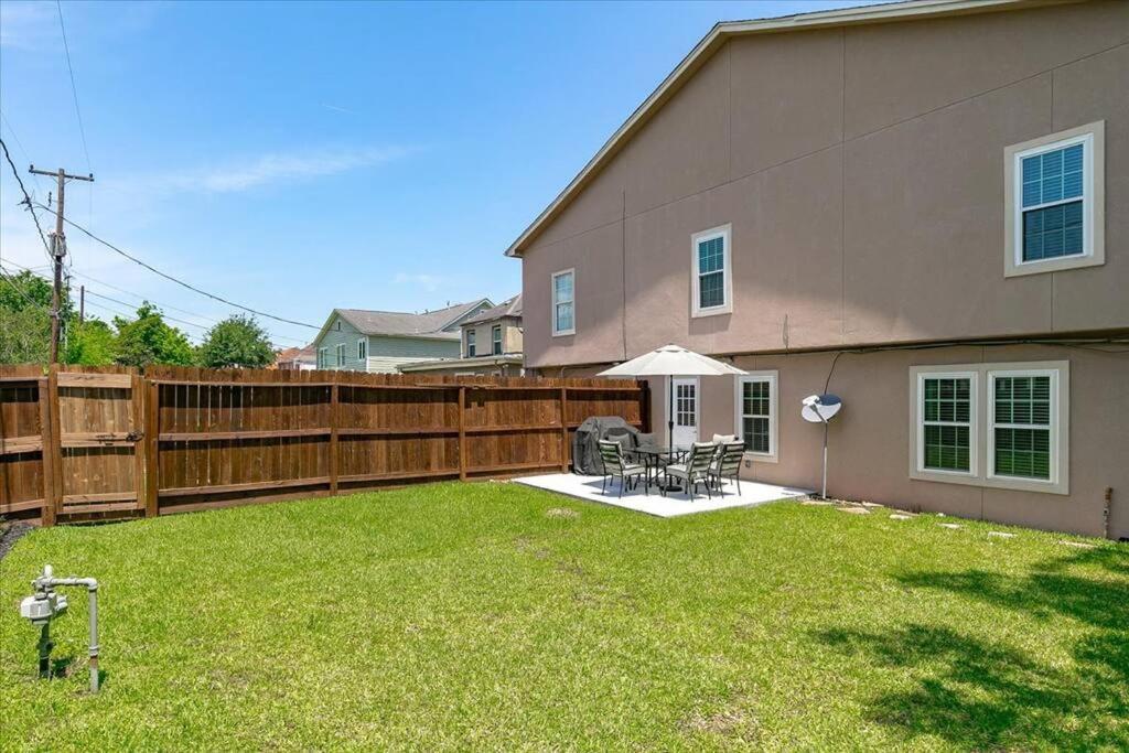 Lucky House - Tranquility In The Middle Of Houston - Tv In Every Room - 300 M2 Exteriör bild